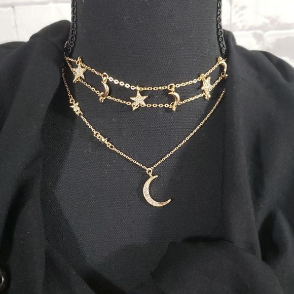 Awesome gold stars and moon choker - Picture 3 of 3